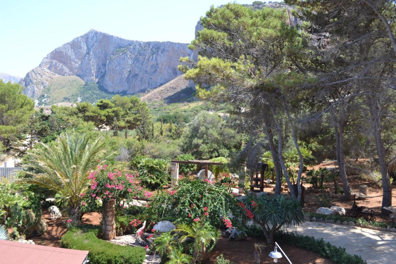 Villa Paradiso Riserva Naturale Monte Cofano 卡斯泰卢佐 外观 照片