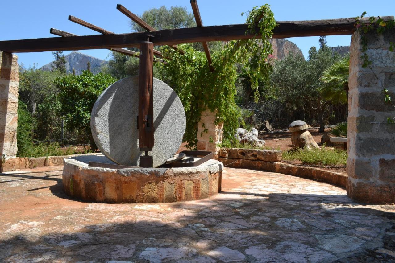 Villa Paradiso Riserva Naturale Monte Cofano 卡斯泰卢佐 外观 照片