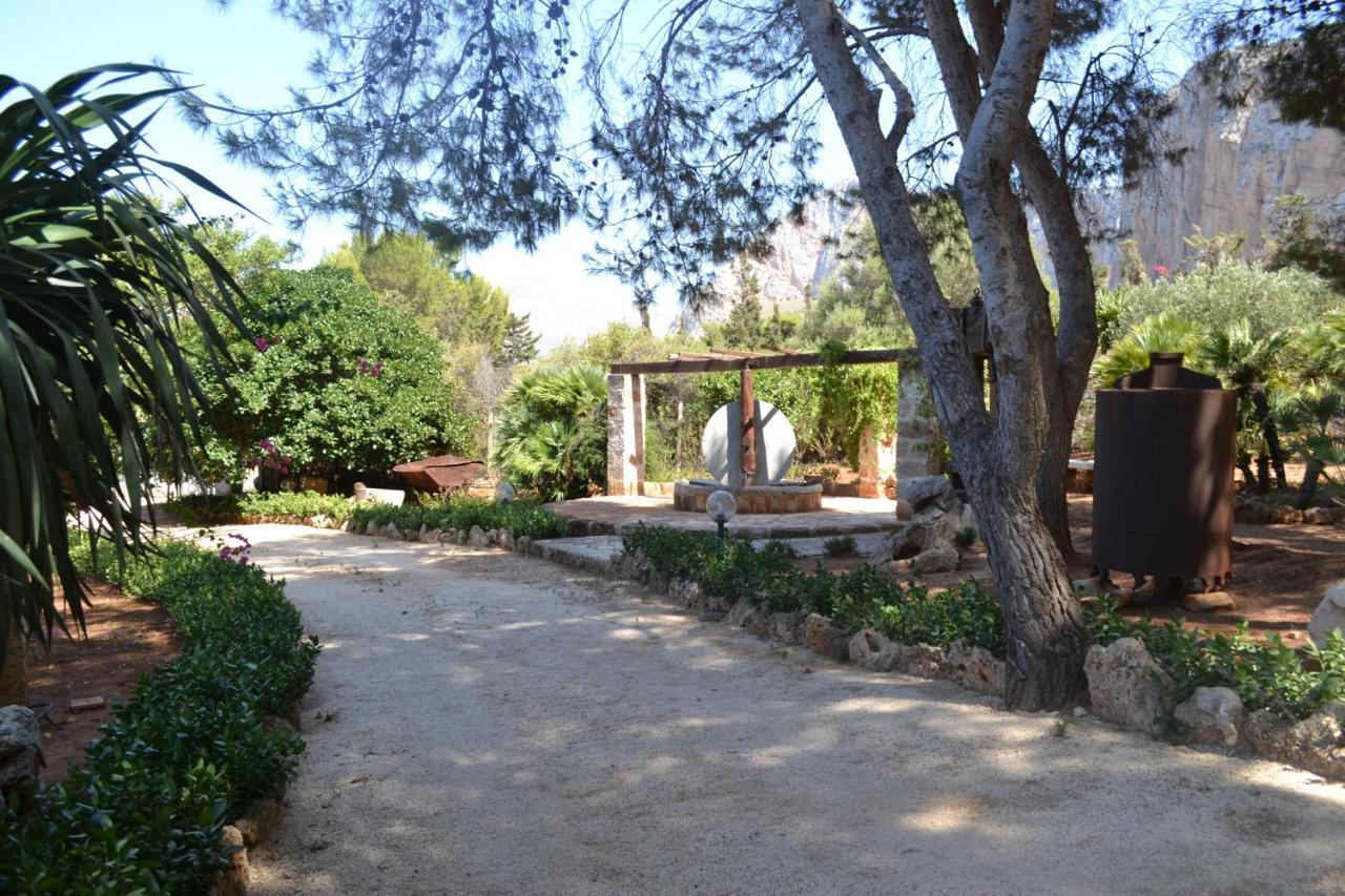 Villa Paradiso Riserva Naturale Monte Cofano 卡斯泰卢佐 外观 照片