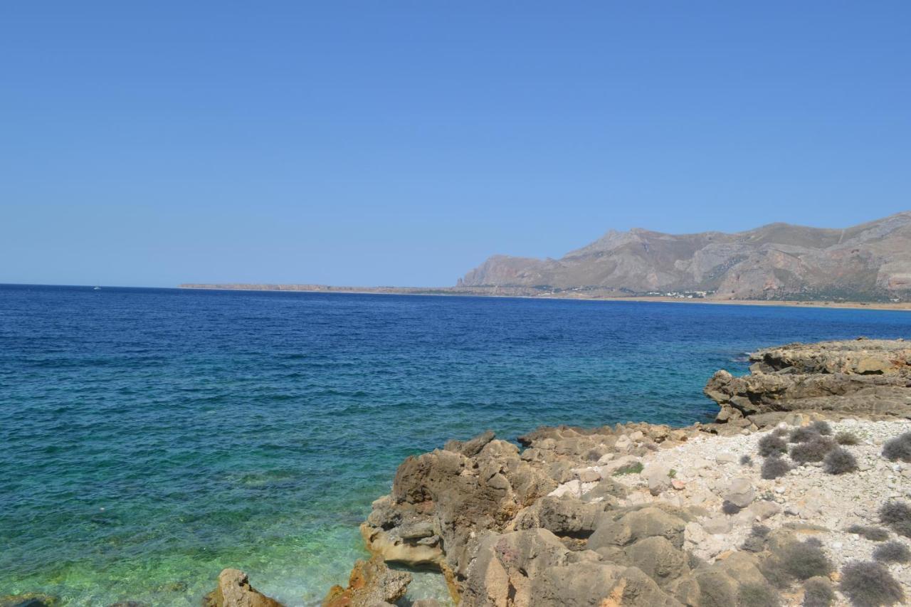 Villa Paradiso Riserva Naturale Monte Cofano 卡斯泰卢佐 外观 照片