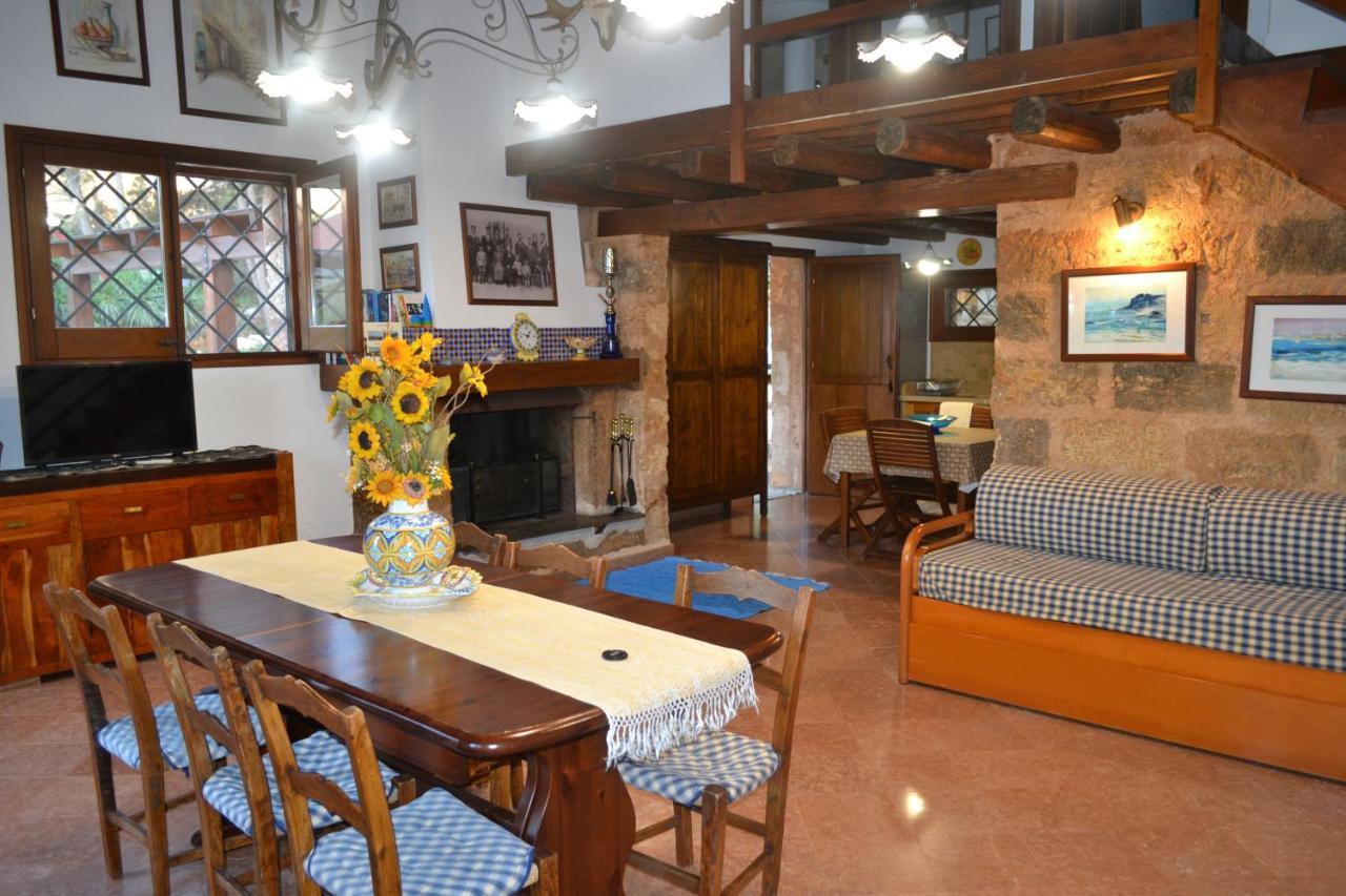 Villa Paradiso Riserva Naturale Monte Cofano 卡斯泰卢佐 外观 照片