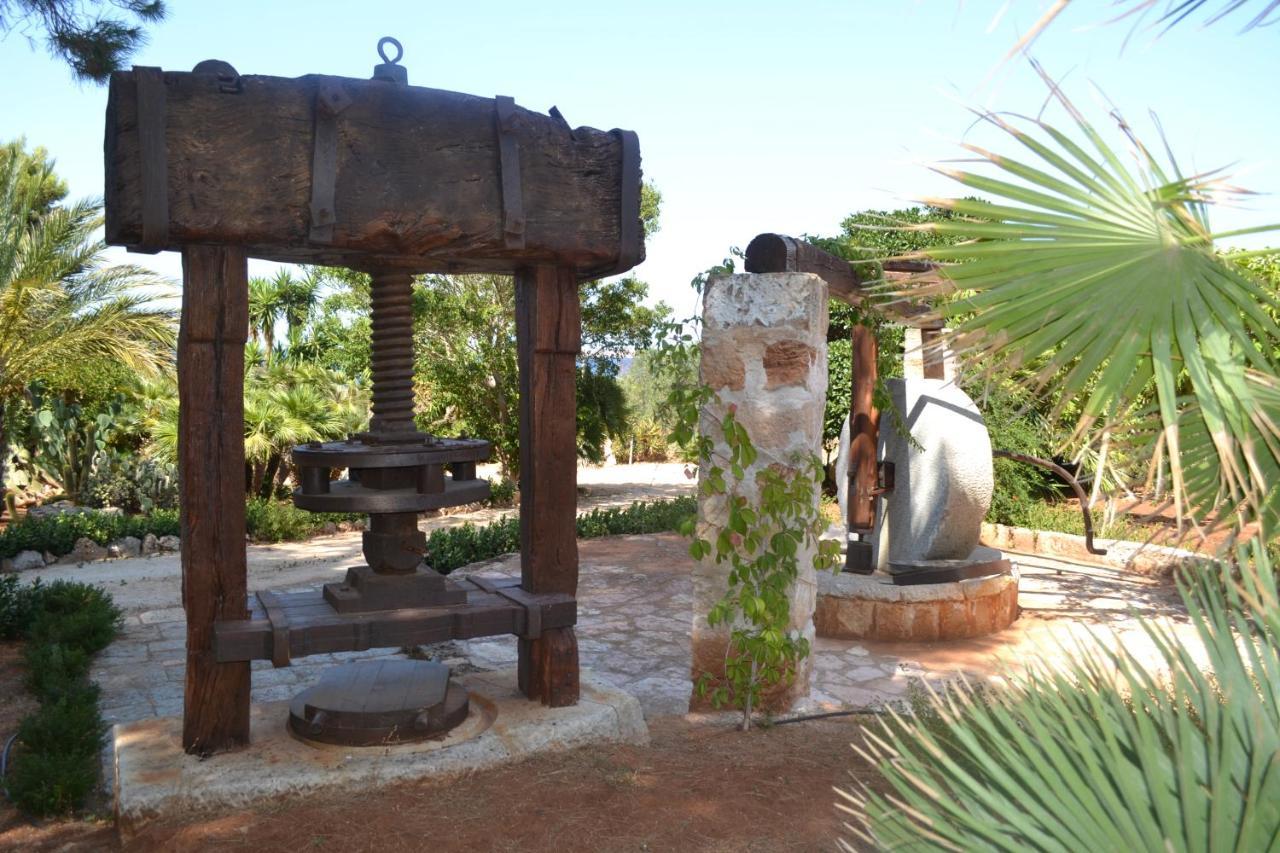 Villa Paradiso Riserva Naturale Monte Cofano 卡斯泰卢佐 外观 照片